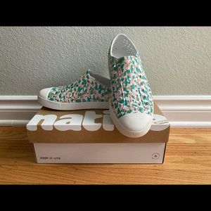 Almost New Native Jefferson